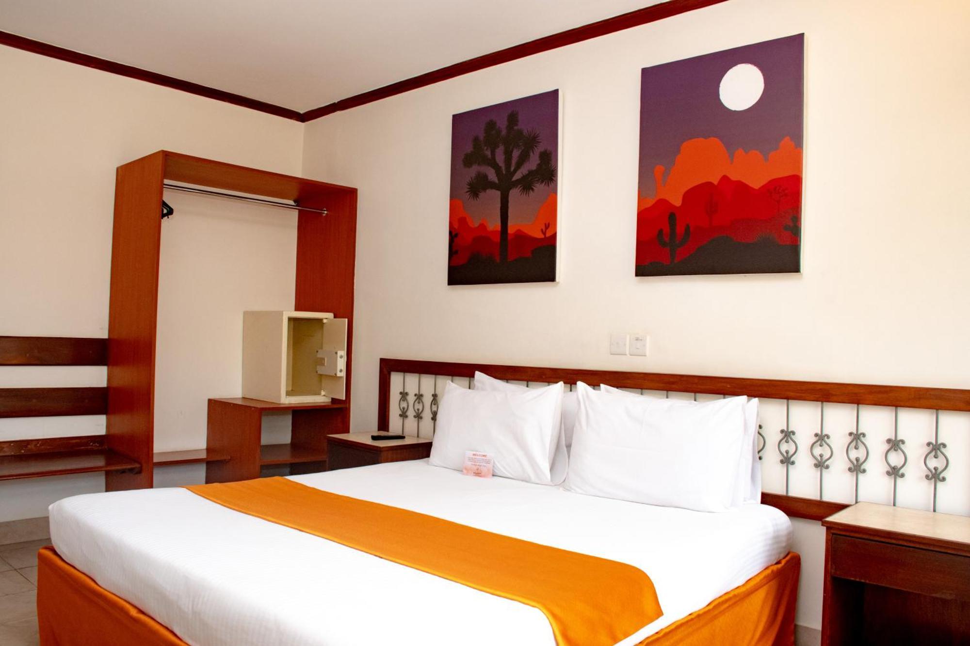 Hotel Boulevard Nairobi, City Centre Cbd Bagian luar foto