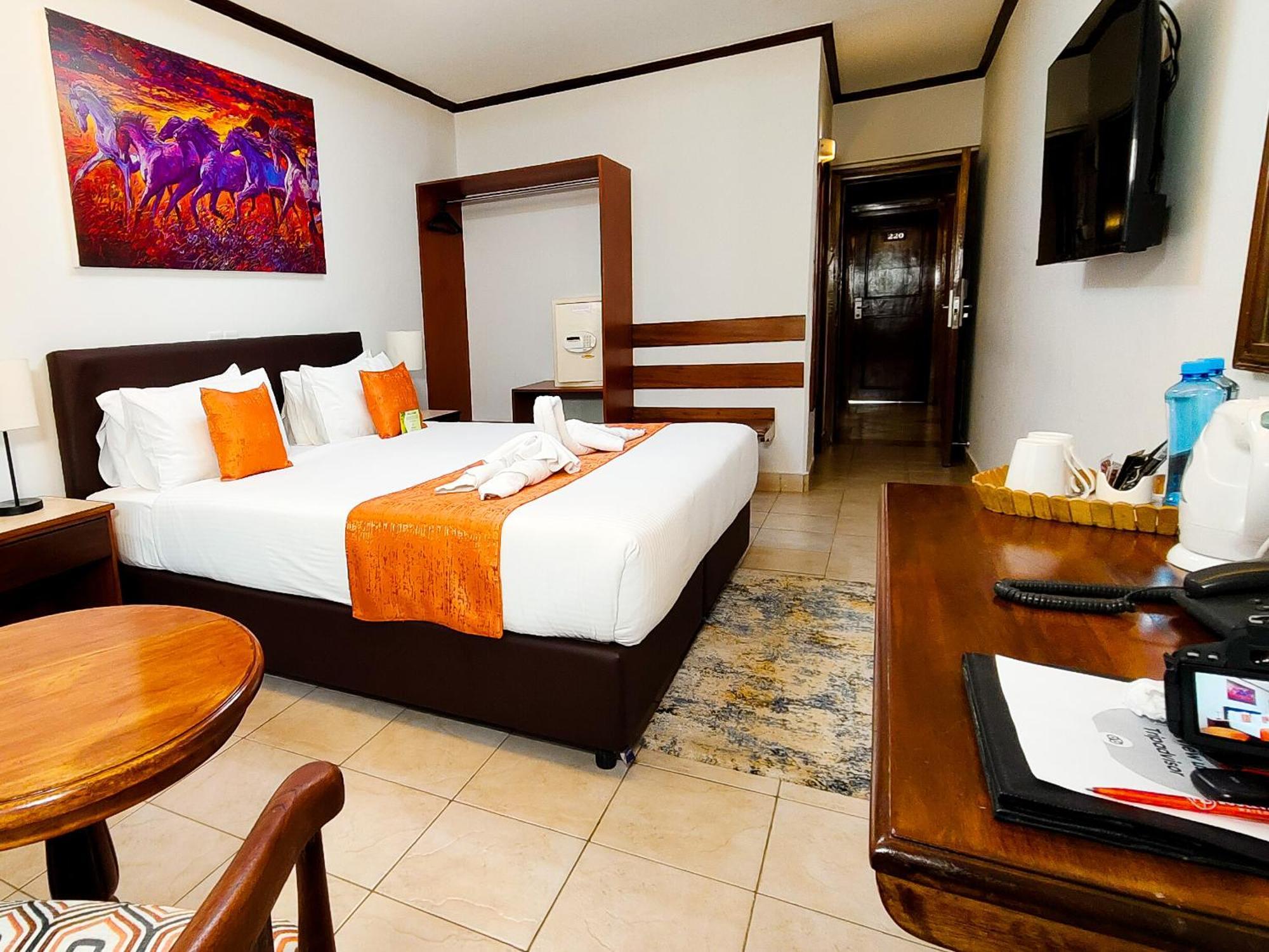 Hotel Boulevard Nairobi, City Centre Cbd Bagian luar foto
